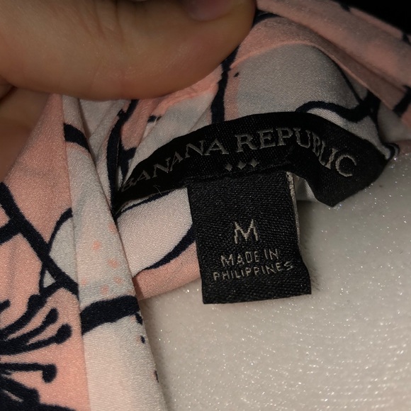 Banana Republic size M Women’s blouse - Picture 5 of 7